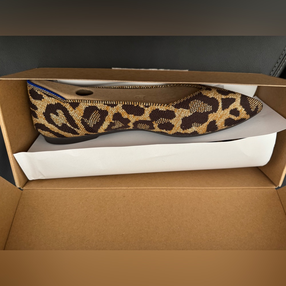 Rothy's Metallic Leopard Print Point II